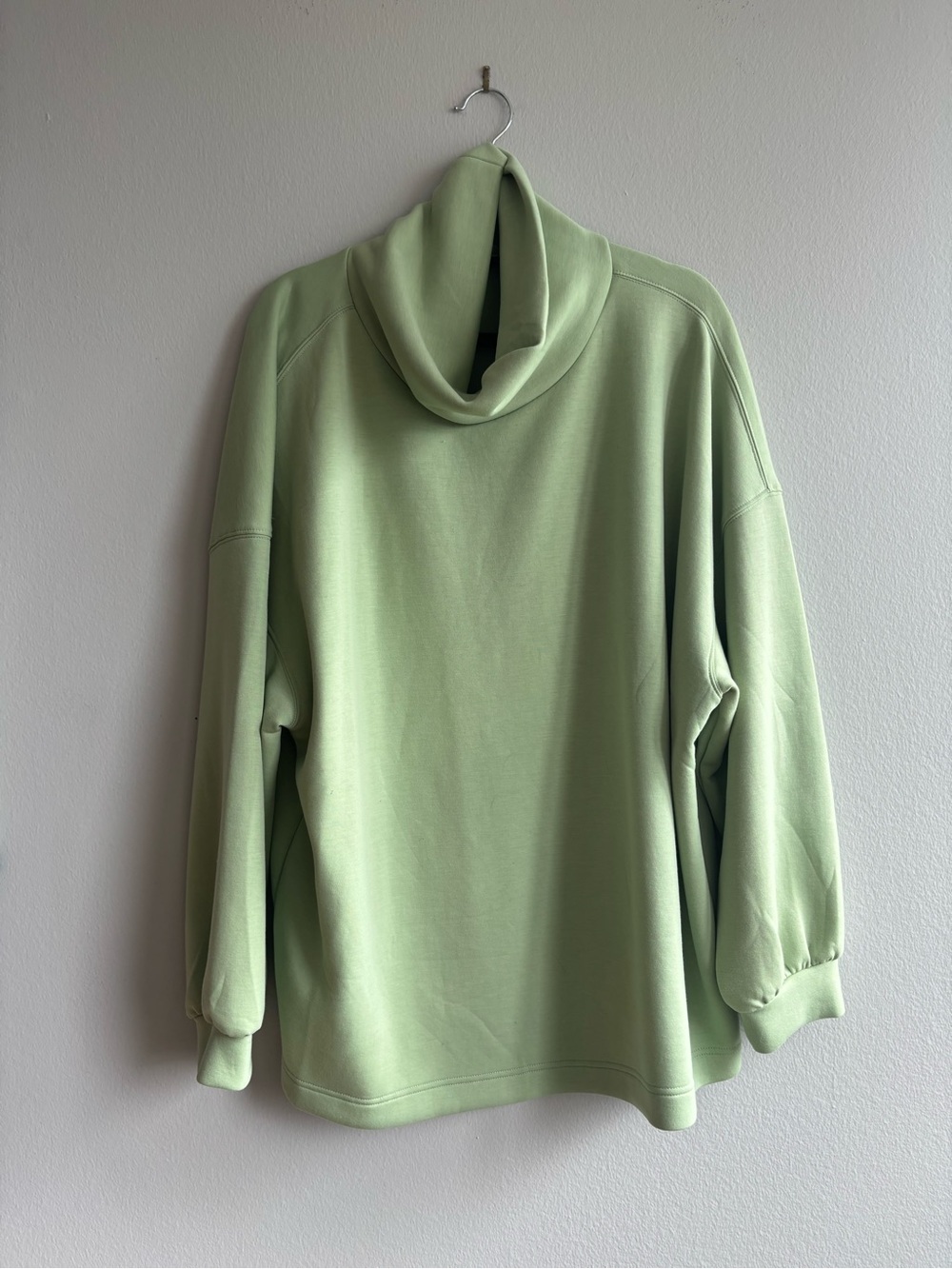 💚Green Sweatshirt